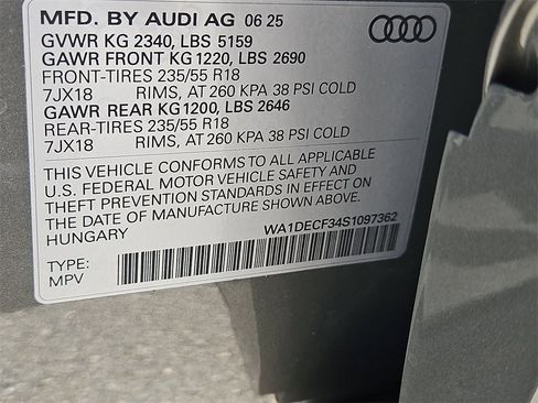 New 2025 Audi Q3 2.0T Premium image 31