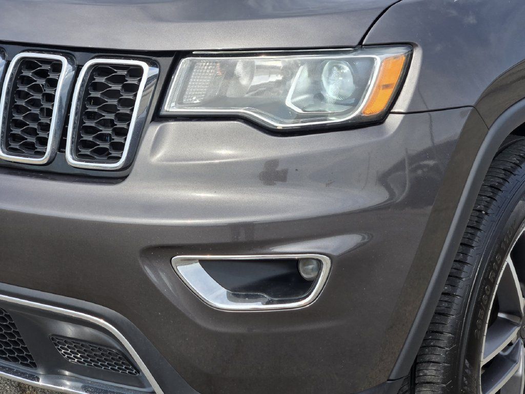 Used 2021 Jeep Grand Cherokee Limited AWD/4WD image 9