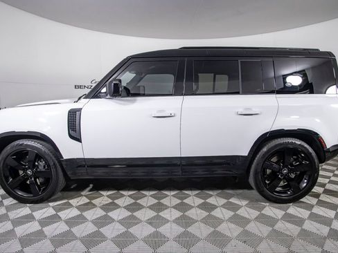 Used 2024 Land Rover Defender 110 X-Dynamic SE AWD/4WD image 15