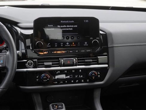 Used 2023 Nissan Pathfinder Platinum w/ Cargo Package image 16