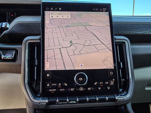 Certified 2025 GMC Yukon Denali AWD/4WD image 20