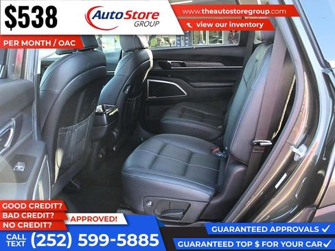Used 2022 Kia Telluride EX w/ EX Premium Package FWD image 12