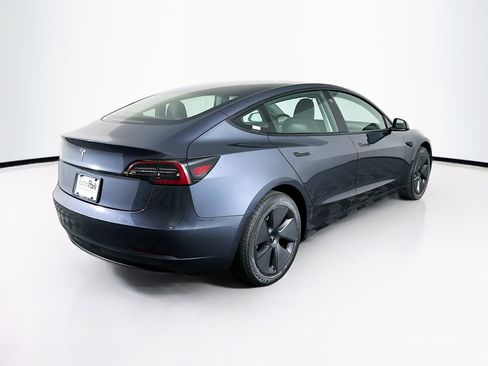 Used 2023 Tesla Model 3 Standard Range image 9