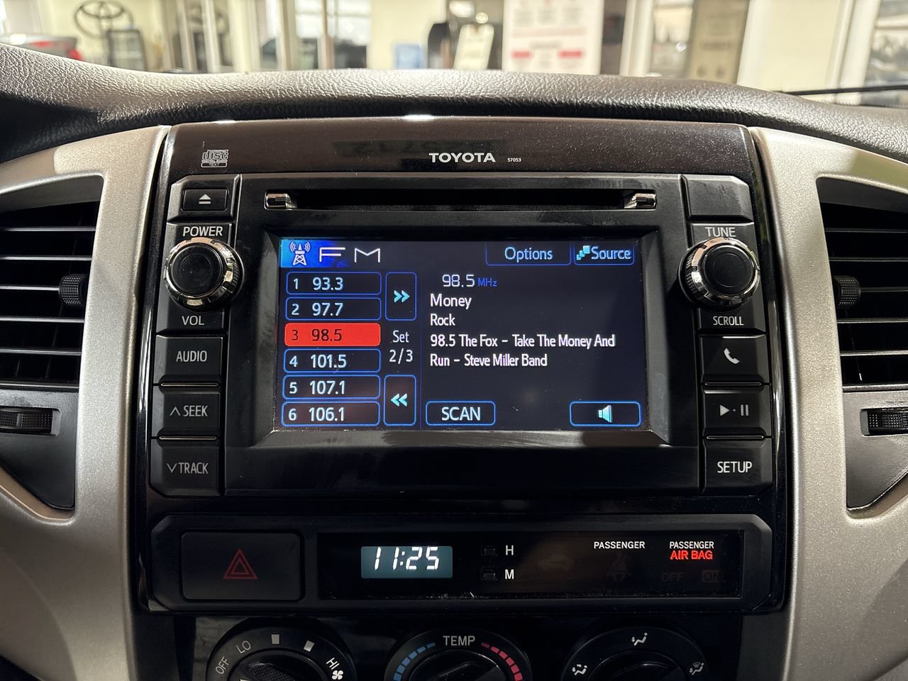 Used 2013 Toyota Tacoma PreRunner w/ TRD Sport Pkg RWD image 16
