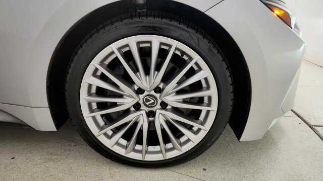Used 2023 Lexus IS 300 w/ Premium Package RWD image 75