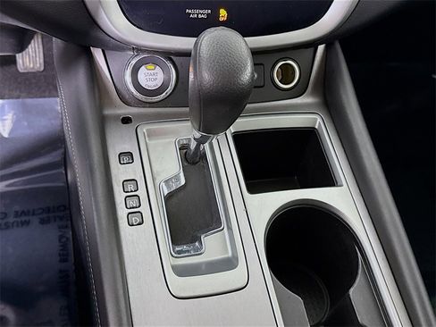 Used 2020 Nissan Murano S image 8