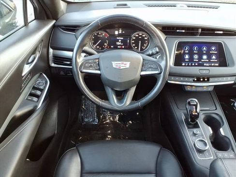 Certified 2023 Cadillac XT4 Premium Luxury w/ Cold Weather Package image 17