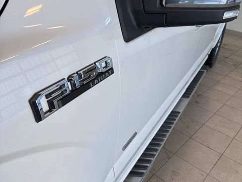 Used 2015 Ford F150 Lariat w/ Equipment Group 502A Luxury image 8