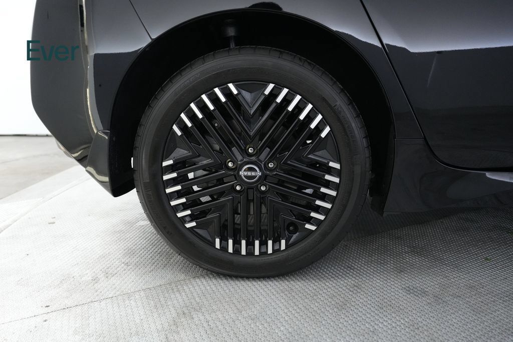 Used 2024 Nissan Leaf SV Plus FWD image 22