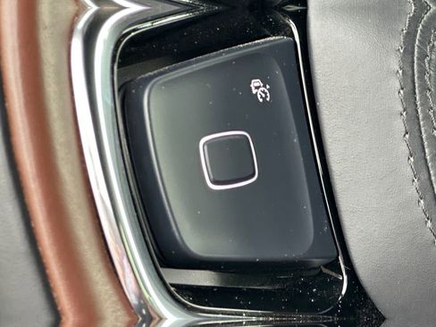 Used 2025 Lincoln Navigator Reserve AWD/4WD image 20