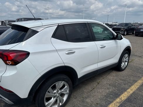 Used 2025 Buick Encore GX Preferred AWD/4WD image 13