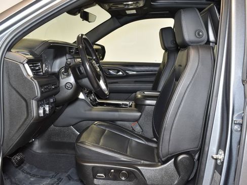 Used 2021 GMC Yukon Denali w/ Denali Premium Package image 14