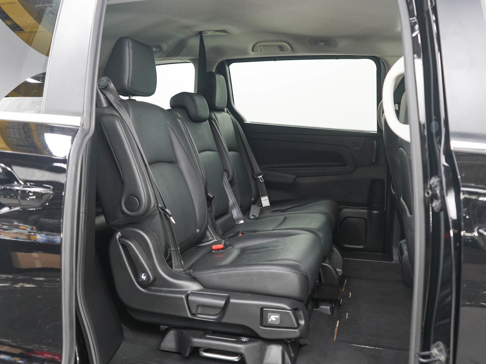 Used 2025 Honda Odyssey EX-L image 12