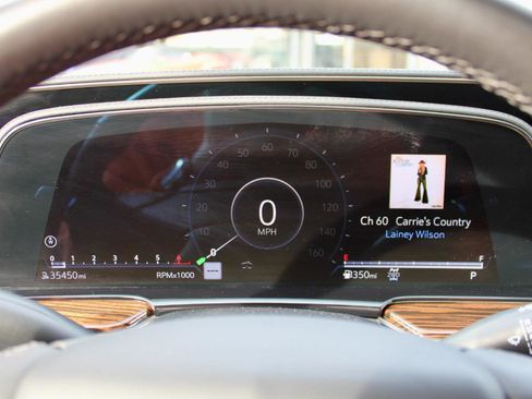 Used 2023 Cadillac Escalade ESV Premium Luxury image 24