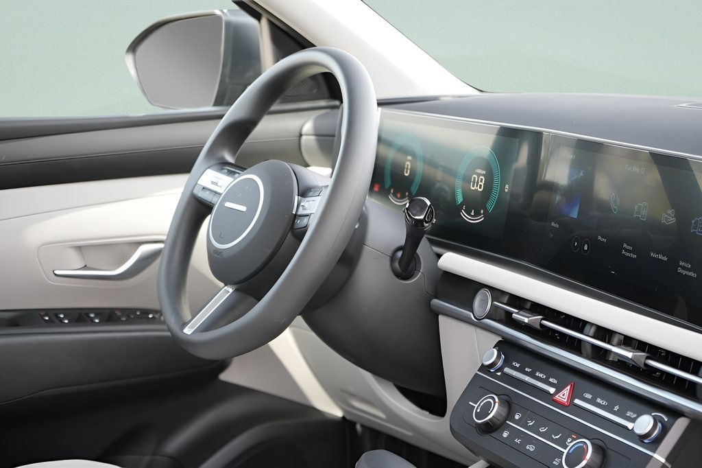Certified 2026 Hyundai Tucson SE FWD image 12
