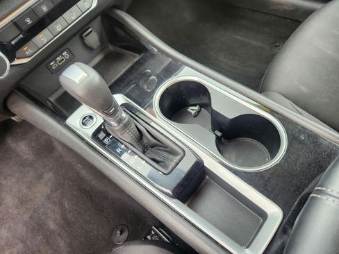 Used 2024 Nissan Altima 2.5 SV image 16