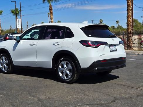 Used 2023 Honda HR-V LX image 6