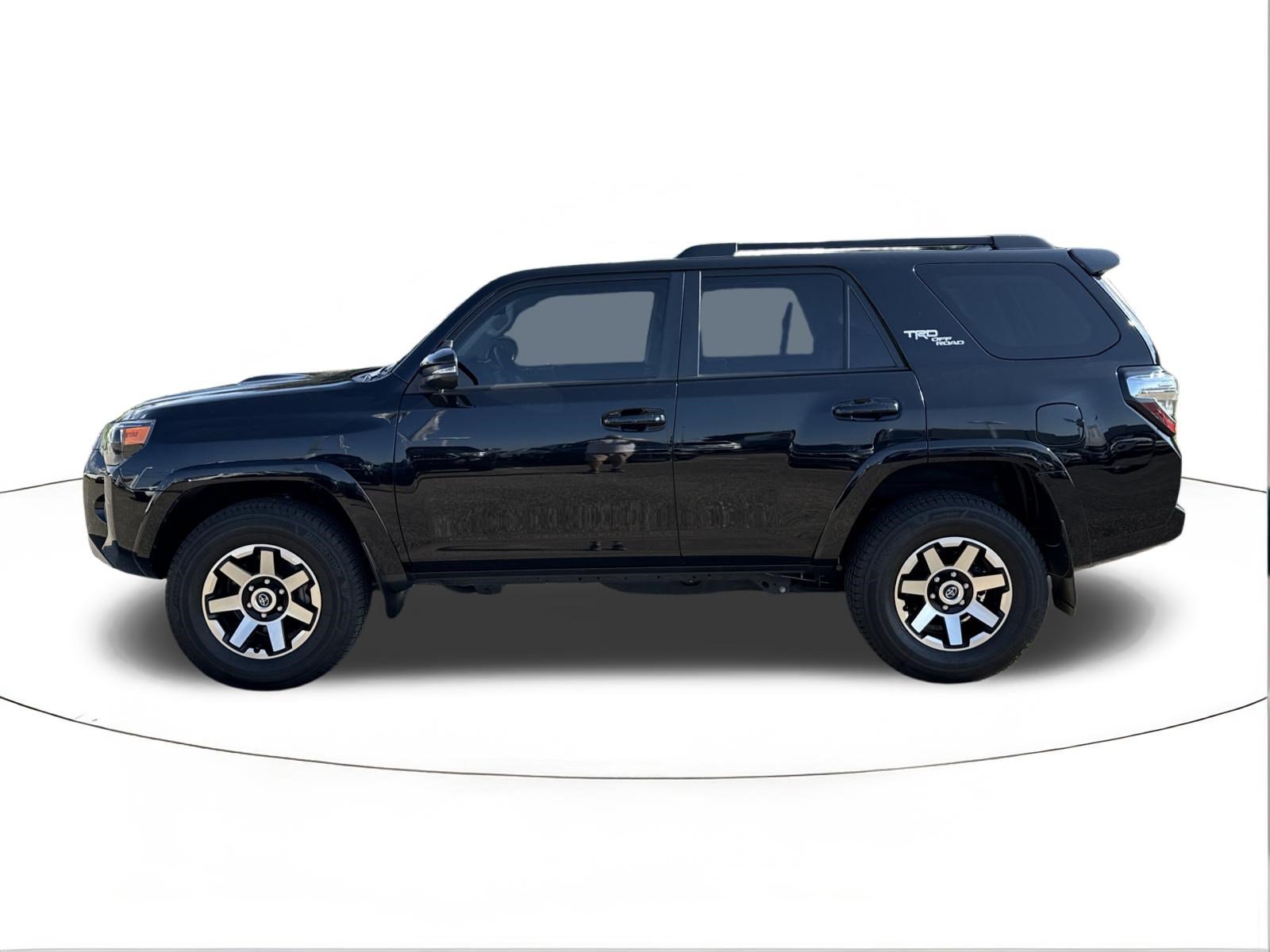 Used 2023 Toyota 4Runner TRD Off-Road Premium w/ Moonroof Package AWD/4WD image 6