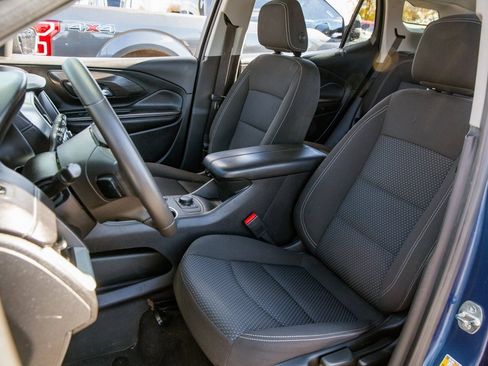 Used 2022 GMC Terrain SLE w/ LPO, Cargo Package image 13