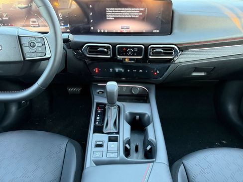 New 2026 Nissan Sentra SR w/ SR Premium Package FWD image 11