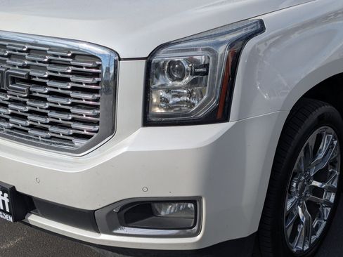 Used 2019 GMC Yukon Denali image 10