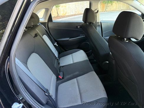 Used 2019 Hyundai Kona SE FWD image 12