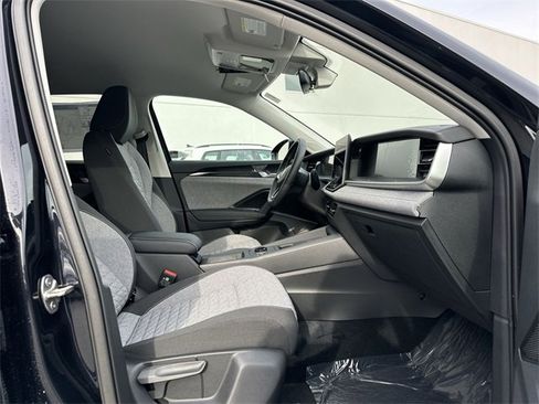 New 2026 Volkswagen Tiguan S image 28