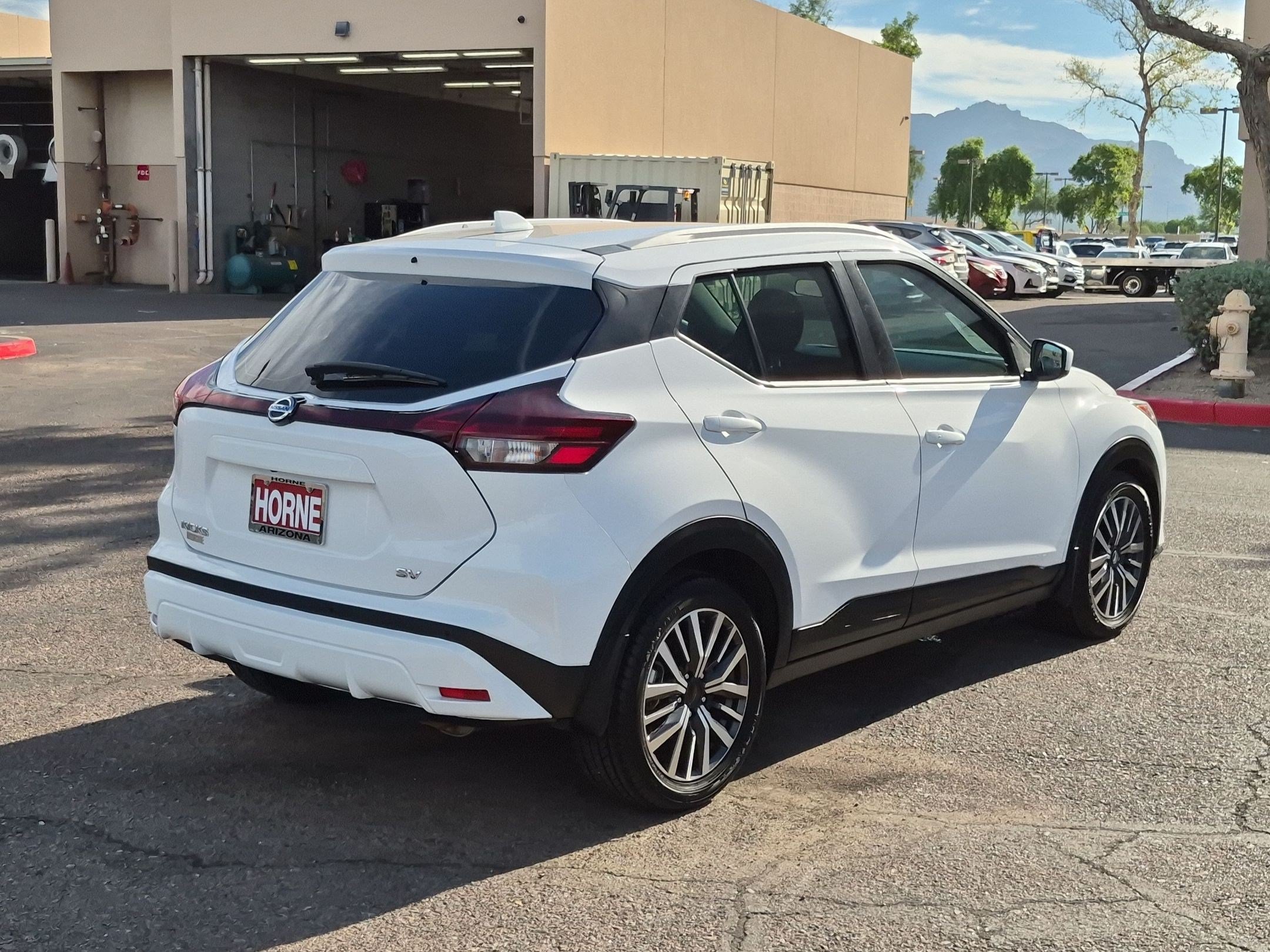 Used 2021 Nissan Kicks SV FWD image 5