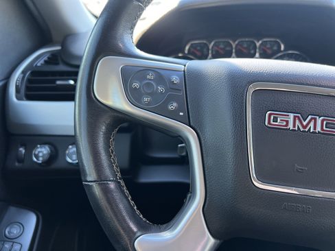 Used 2019 GMC Yukon SLT image 19