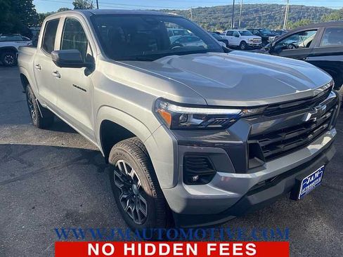 Used 2024 Chevrolet Colorado LT w/ LT Convenience Package III AWD/4WD image 1