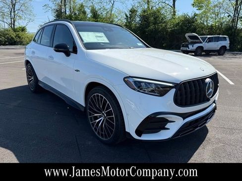 New 2026 Mercedes-Benz GLC 43 AMG 4MATIC image 3