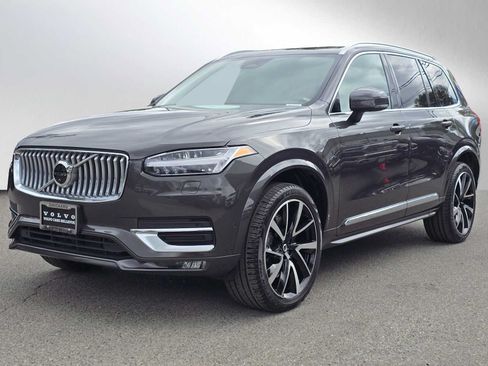 Certified 2023 Volvo XC90 B6 Plus w/ Protection Package Premier AWD/4WD image 7