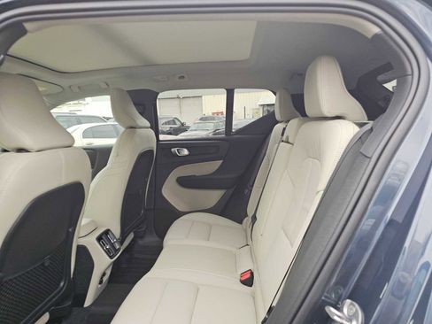 New 2026 Volvo XC40 B5 Ultra w/ Climate Package image 18