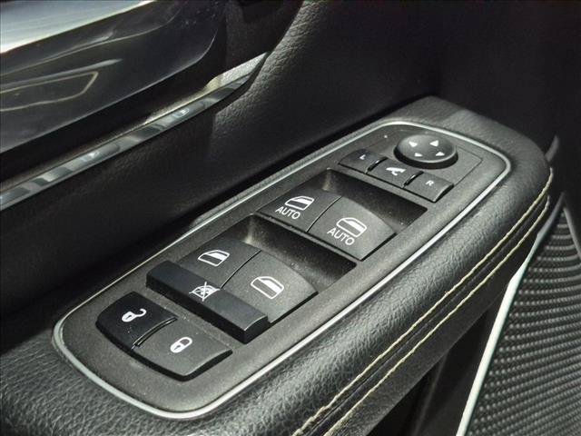 Used 2023 RAM 1500 Laramie RWD image 13