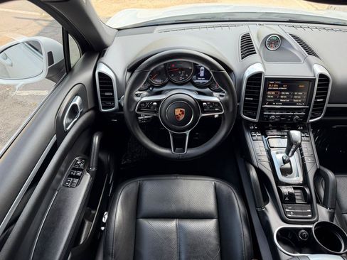 Used 2015 Porsche Cayenne Diesel AWD/4WD image 7