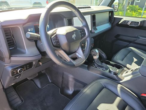 Used 2025 Ford Bronco Badlands AWD/4WD image 30