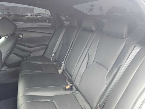 Used 2025 Honda Accord Sport image 17
