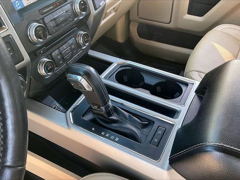 Used 2017 Ford F150 Lariat w/ Equipment Group 502A Luxury image 34