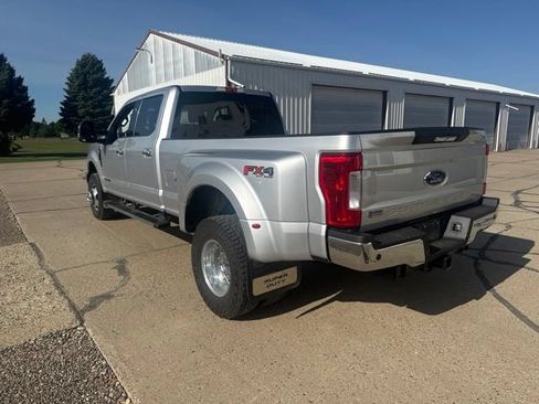 Used 2017 Ford F350 Lariat w/ Chrome Package AWD/4WD image 8