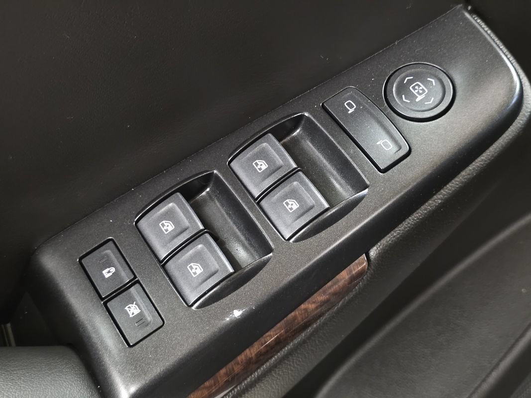 Used 2017 GMC Yukon XL SLE AWD/4WD image 31