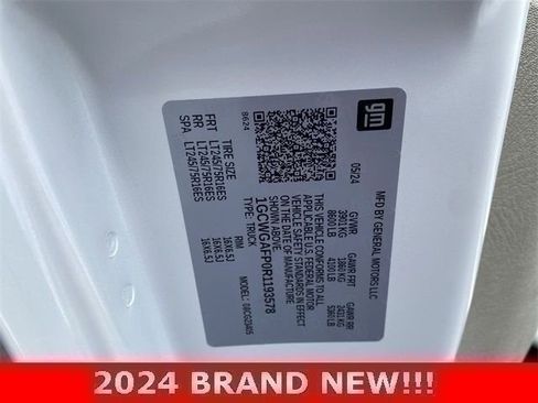 Used 2024 Chevrolet Express 2500 Work Van w/ Driver Convenience Package image 30