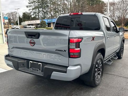 Used 2024 Nissan Frontier Pro-X image 3