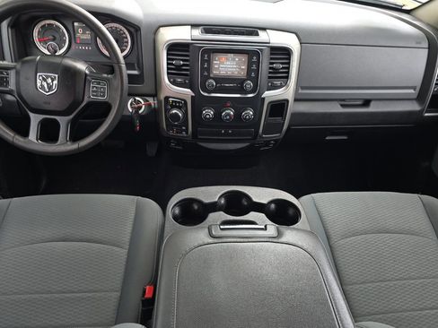 Used 2018 RAM 1500 Classic SLT AWD/4WD image 13