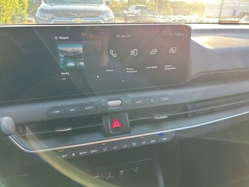 Used 2025 Kia K4 FWD image 8
