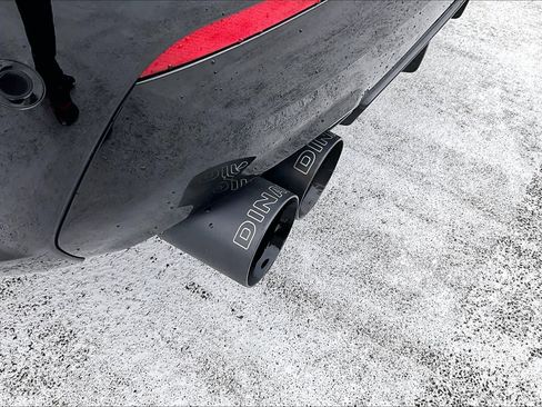 Used 2021 BMW M440i Convertible w/ Premium Package image 28