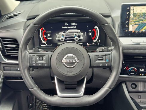 Used 2024 Nissan Rogue SL AWD/4WD image 18
