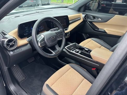 Certified 2026 Chevrolet Equinox ACTIV w/ Convenience Package III FWD image 8