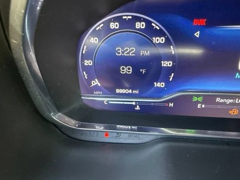 Used 2022 Chevrolet Suburban Premier AWD/4WD image 40