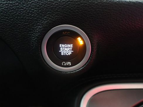 Used 2022 Dodge Challenger R/T w/ Shaker Package image 33