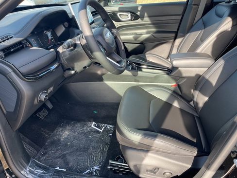 New 2026 Jeep Compass Limited image 19